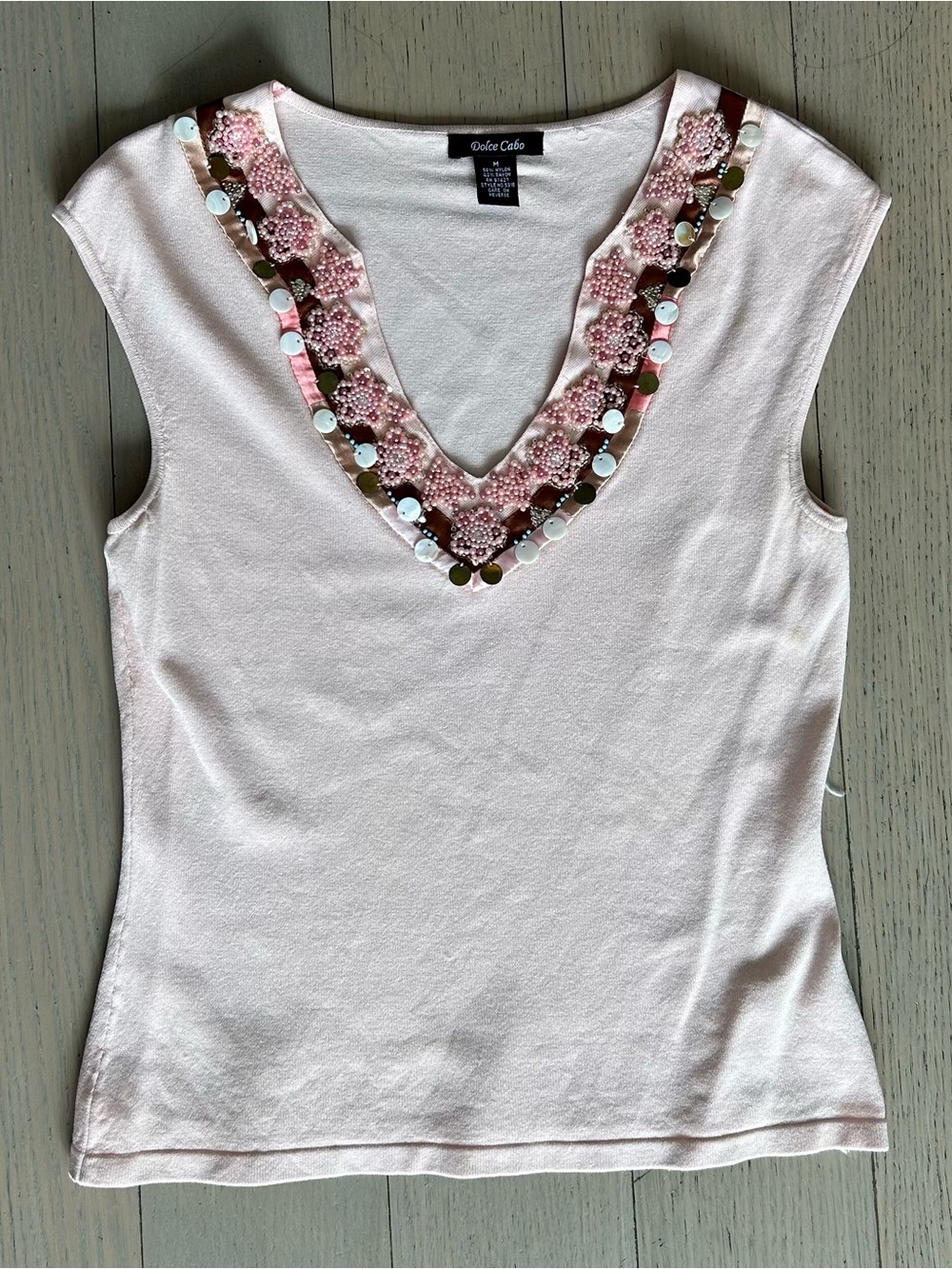 cute pink top with floral beaded neckline
brand dolce cabo